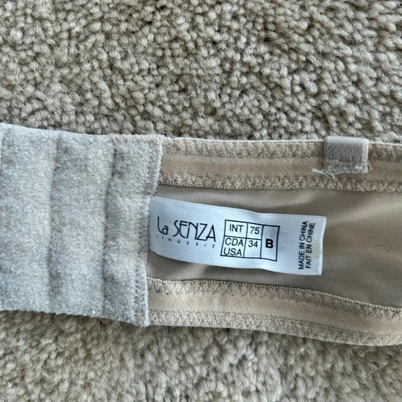 La Senza Strapless Push-up Nude Bra in 34B - Picture 4 of 4